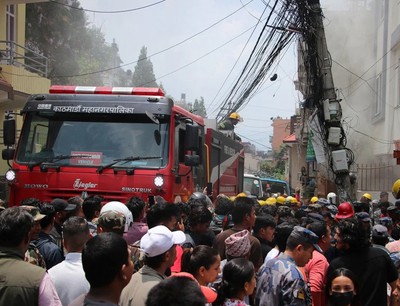 कोटेश्वरमा आगलागी हुँदा २ जना घाइते