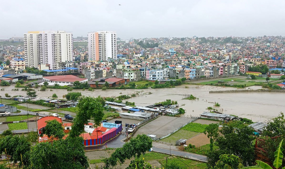 काठमाडौंमा ३८२ घर डुबानमा, १ ३८ जना उद्धार