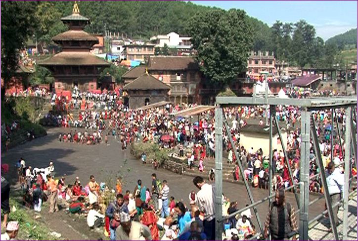 गोकर्णेश्वर महादेव मन्दिर क्षेत्रमा भक्तजनको भीड