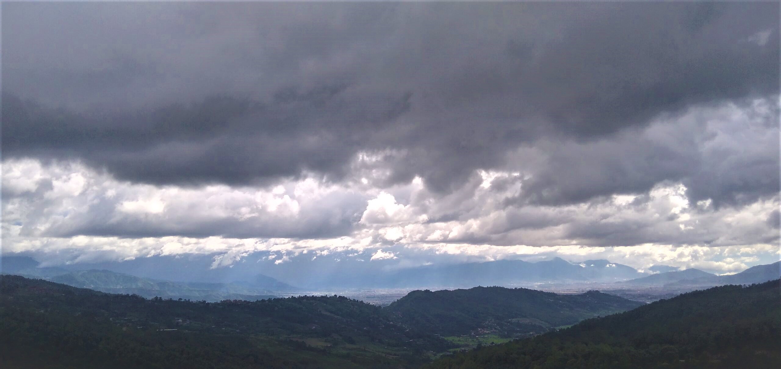 आज पहाडी क्षेत्रमा वर्षा र हिमालमा हिमपातको सम्भावना