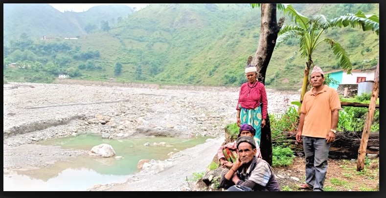 बझाङका बाढीपिडित भन्छन्- वर्षदिन बित्यो राहत आएन